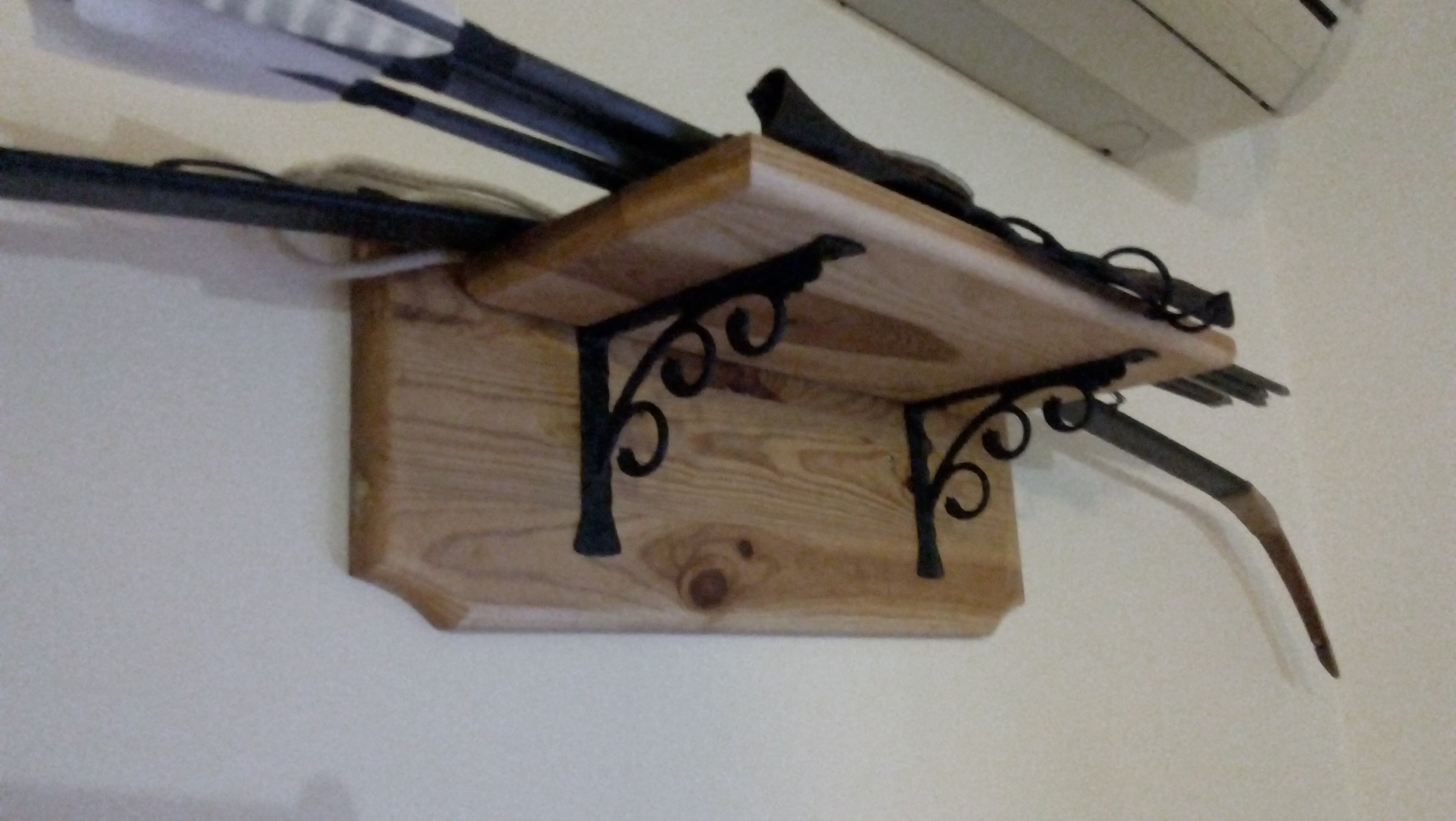 wooden bow rack closer